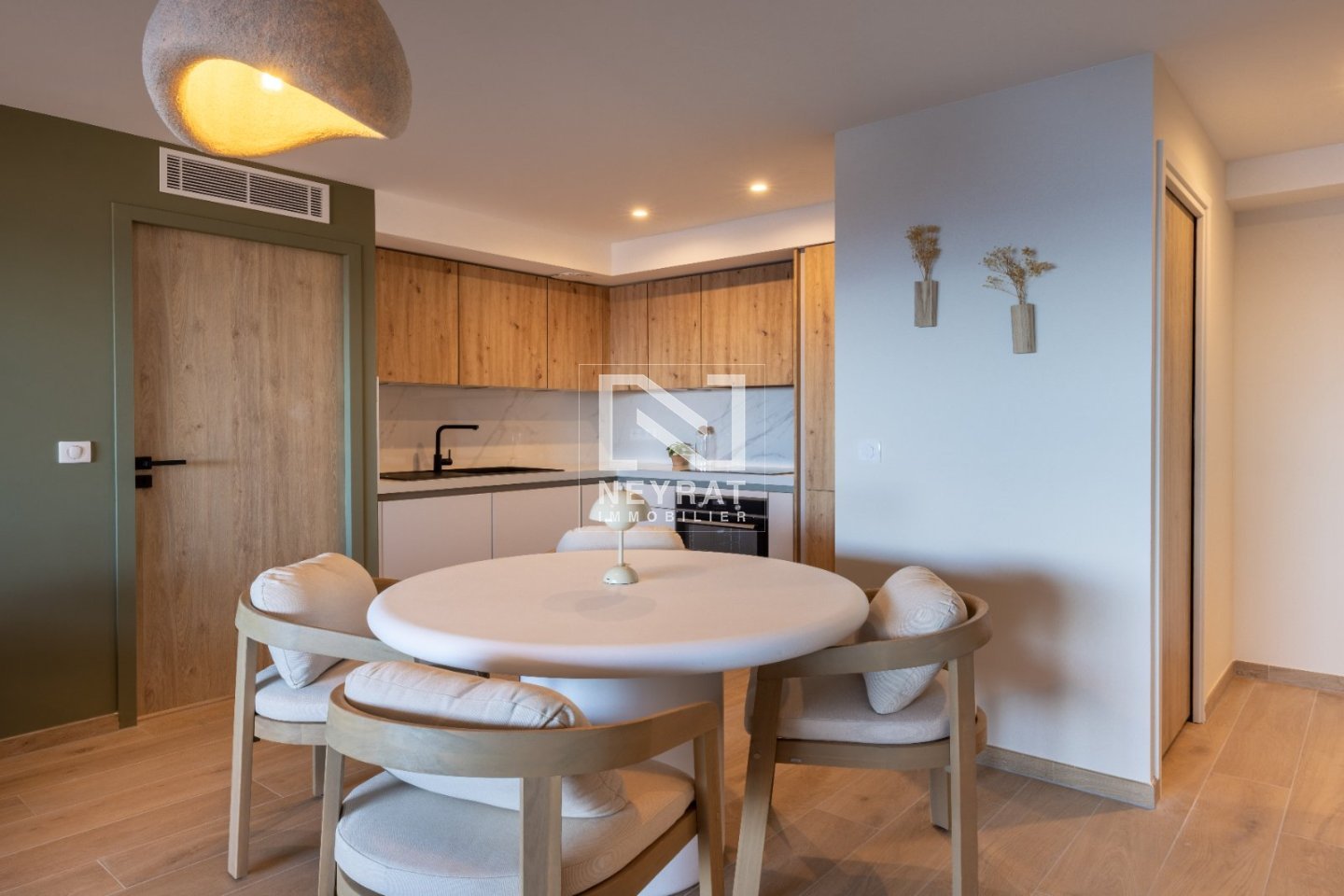 APPARTEMENT T2 - LE TRAYAS - 52.1 m2 - VENDU