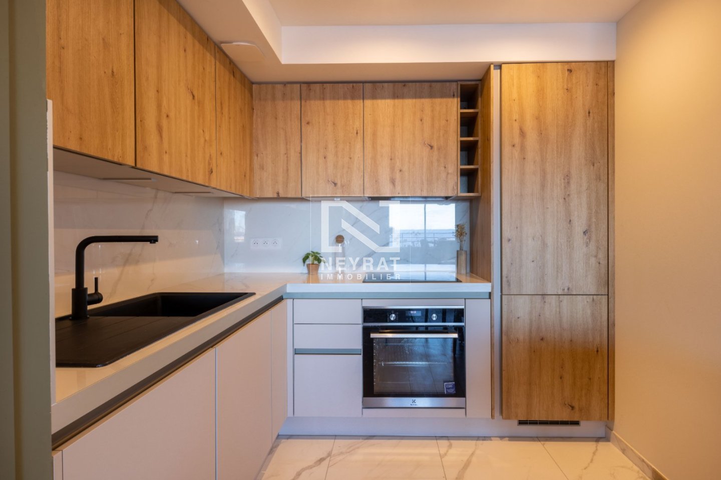 APPARTEMENT T2 - LE TRAYAS - 52.1 m2 - VENDU