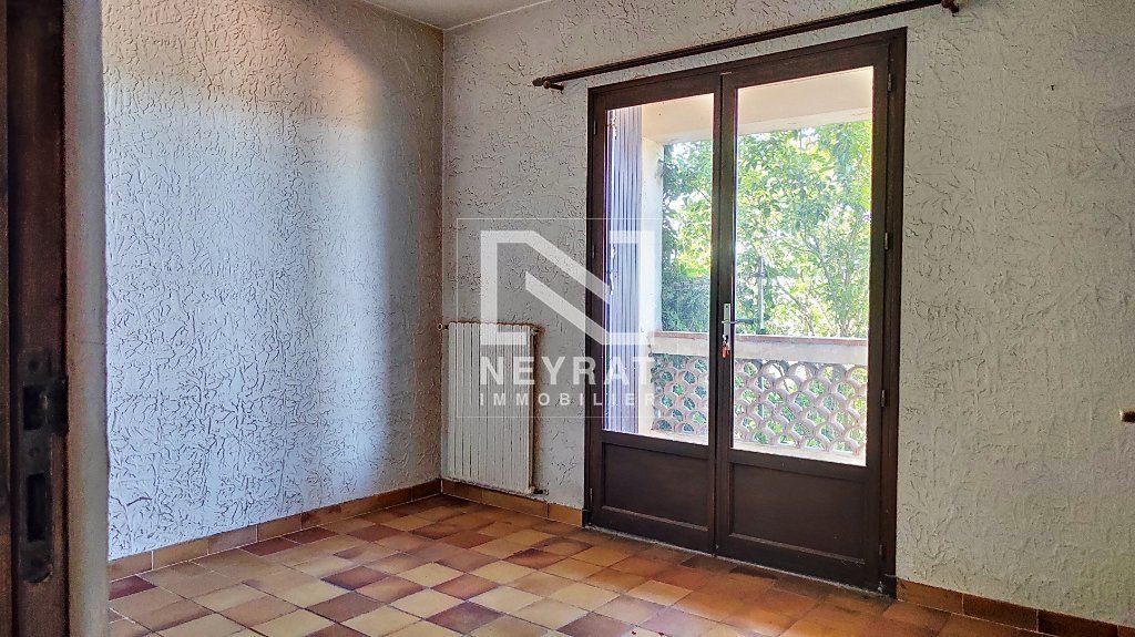 APPARTEMENT / TERRASSE /CAVE