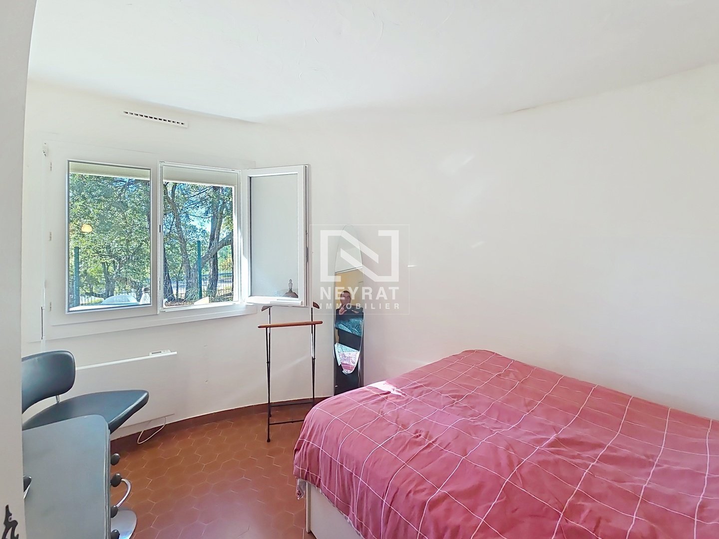 APPARTEMENT A VENDRE - ST PAUL EN FORET - 48.73 m2 - 189500€