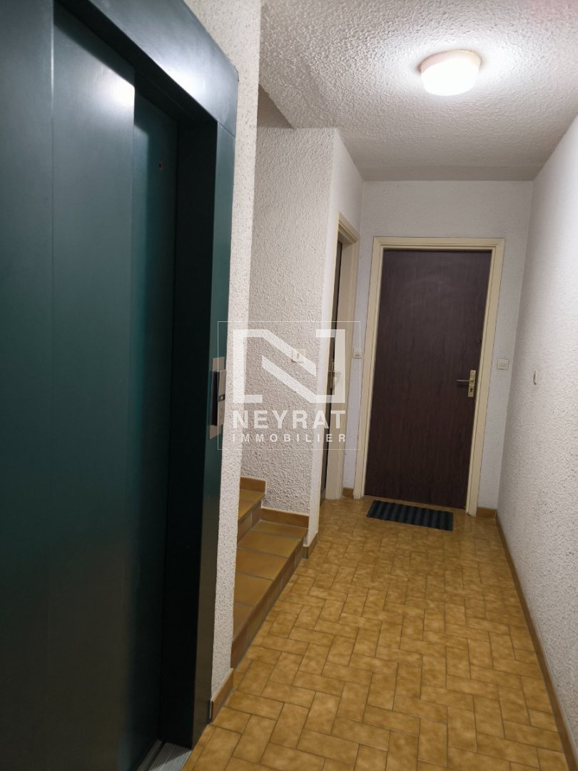 2 A VENDRE - ST RAPHAEL Proximité centre - 44.74 m2 - 238 000 &euro;