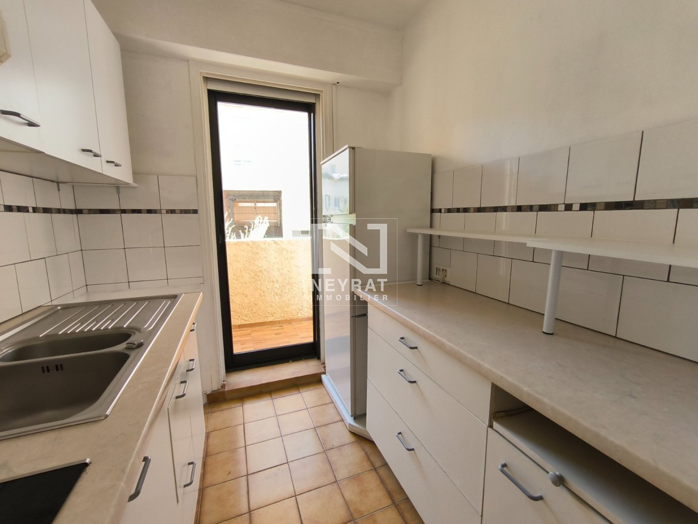 2 A VENDRE - ST RAPHAEL Proximité centre - 44.74 m2 - 238 000 &euro;
