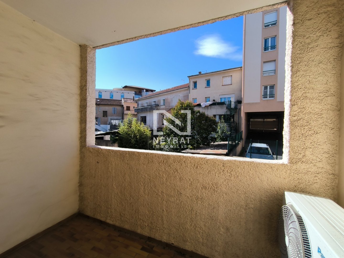 2 A VENDRE - ST RAPHAEL Proximité centre - 44.74 m2 - 238 000 &euro;