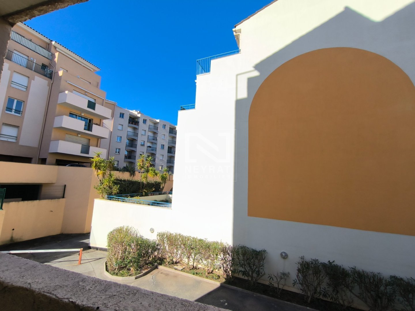 2 A VENDRE - ST RAPHAEL Proximité centre - 44.74 m2 - 238 000 &euro;