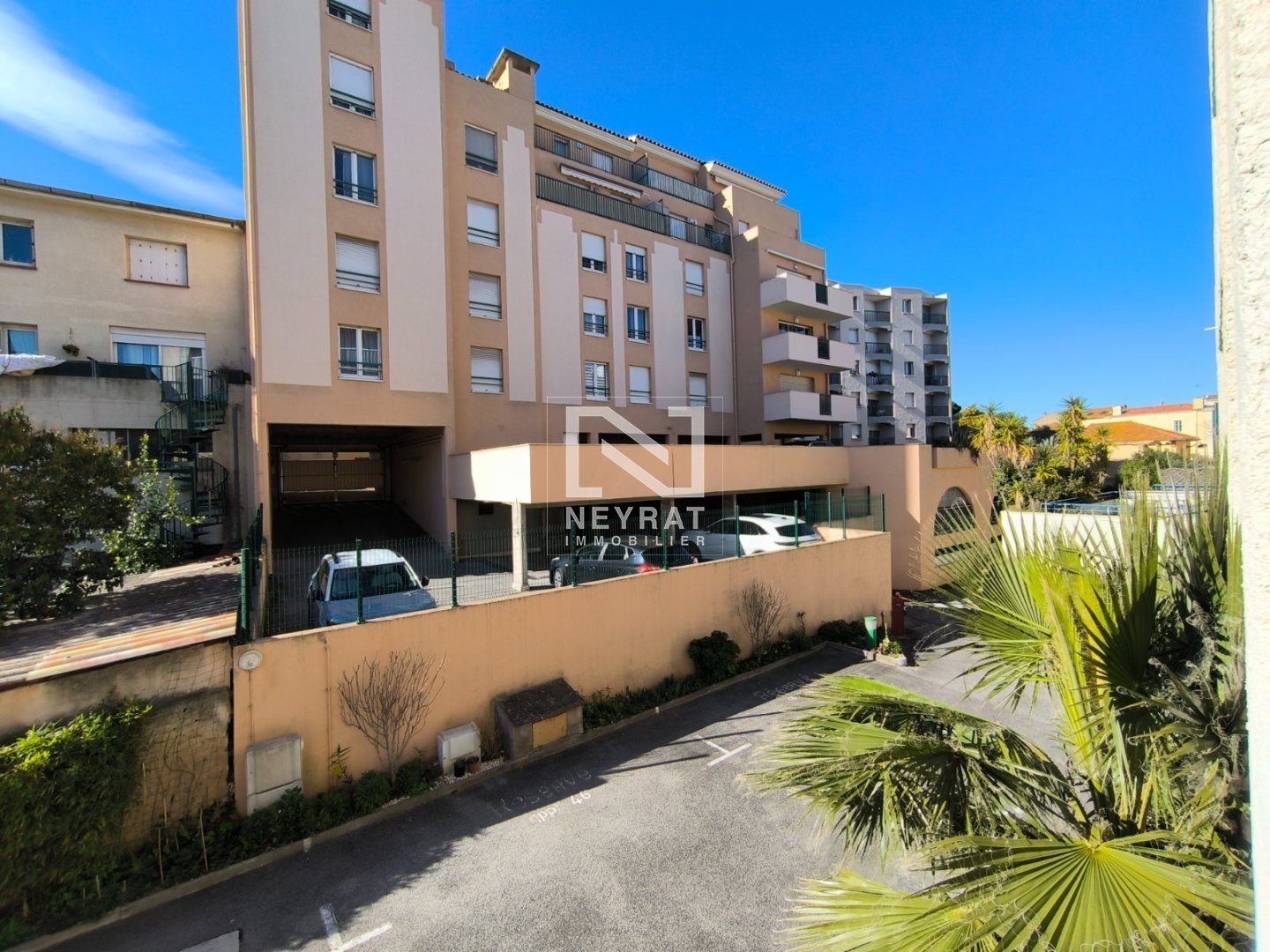 2 A VENDRE - ST RAPHAEL Proximité centre - 44.74 m2 - 238 000 &euro;