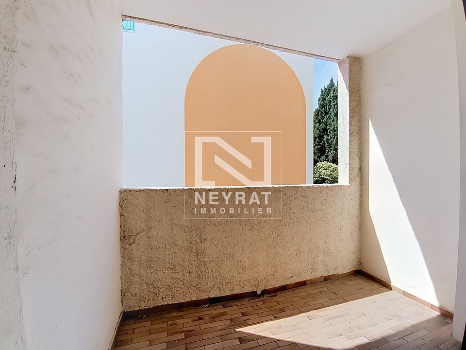 2 A VENDRE - ST RAPHAEL Proximité centre - 44.74 m2 - 238 000 &euro;