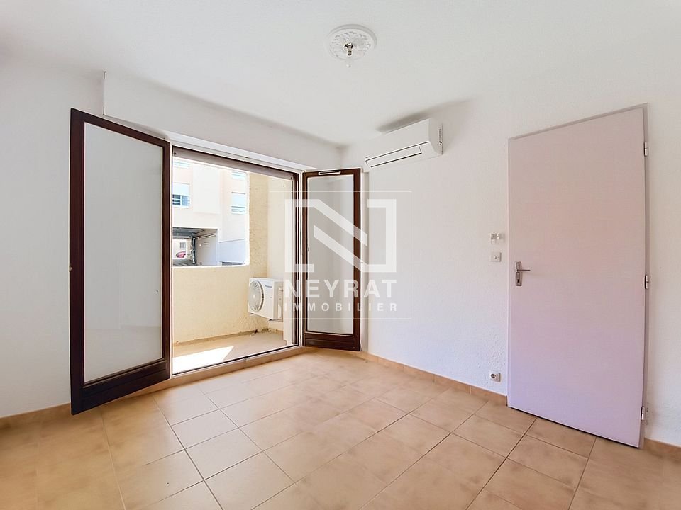 2 A VENDRE - ST RAPHAEL Proximité centre - 44.74 m2 - 238 000 &euro;