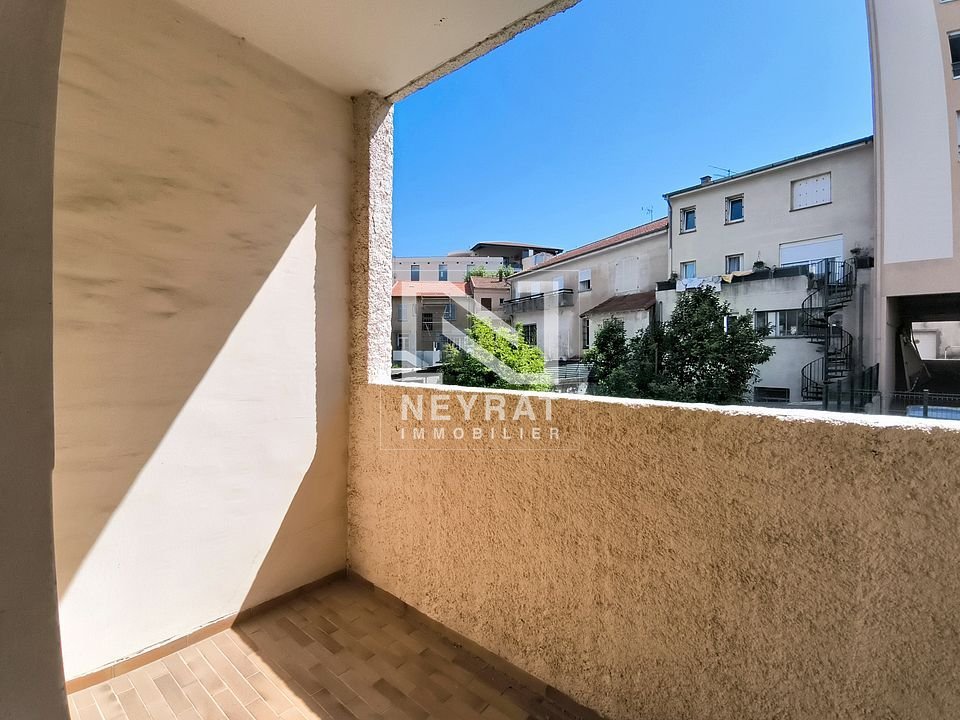 2 A VENDRE - ST RAPHAEL Proximité centre - 44.74 m2 - 238 000 &euro;