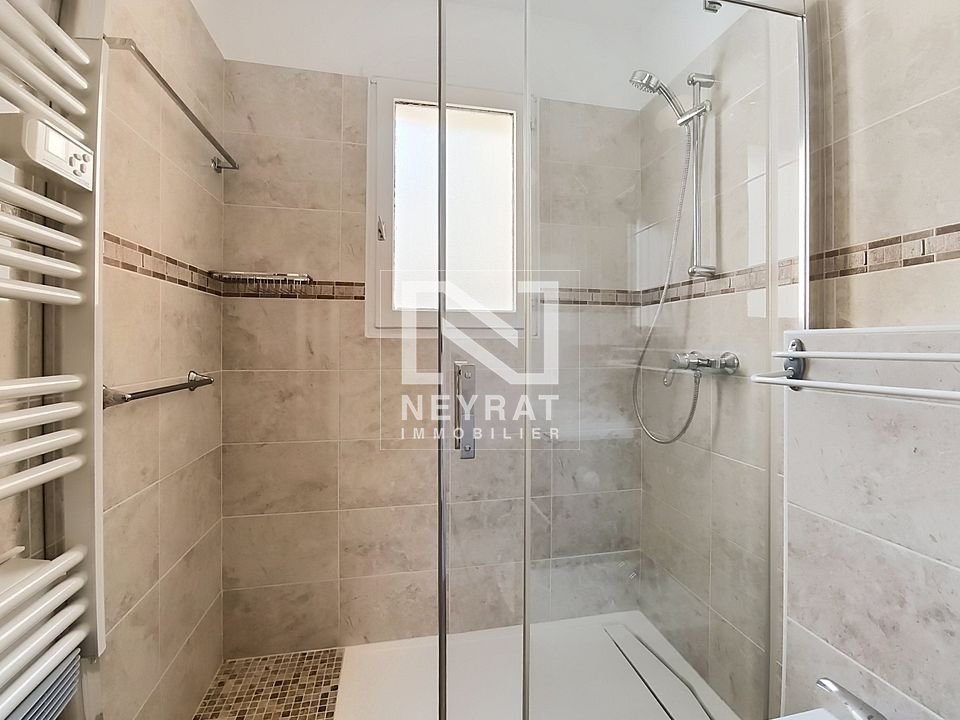 2 A VENDRE - ST RAPHAEL Proximité centre - 44.74 m2 - 238 000 &euro;