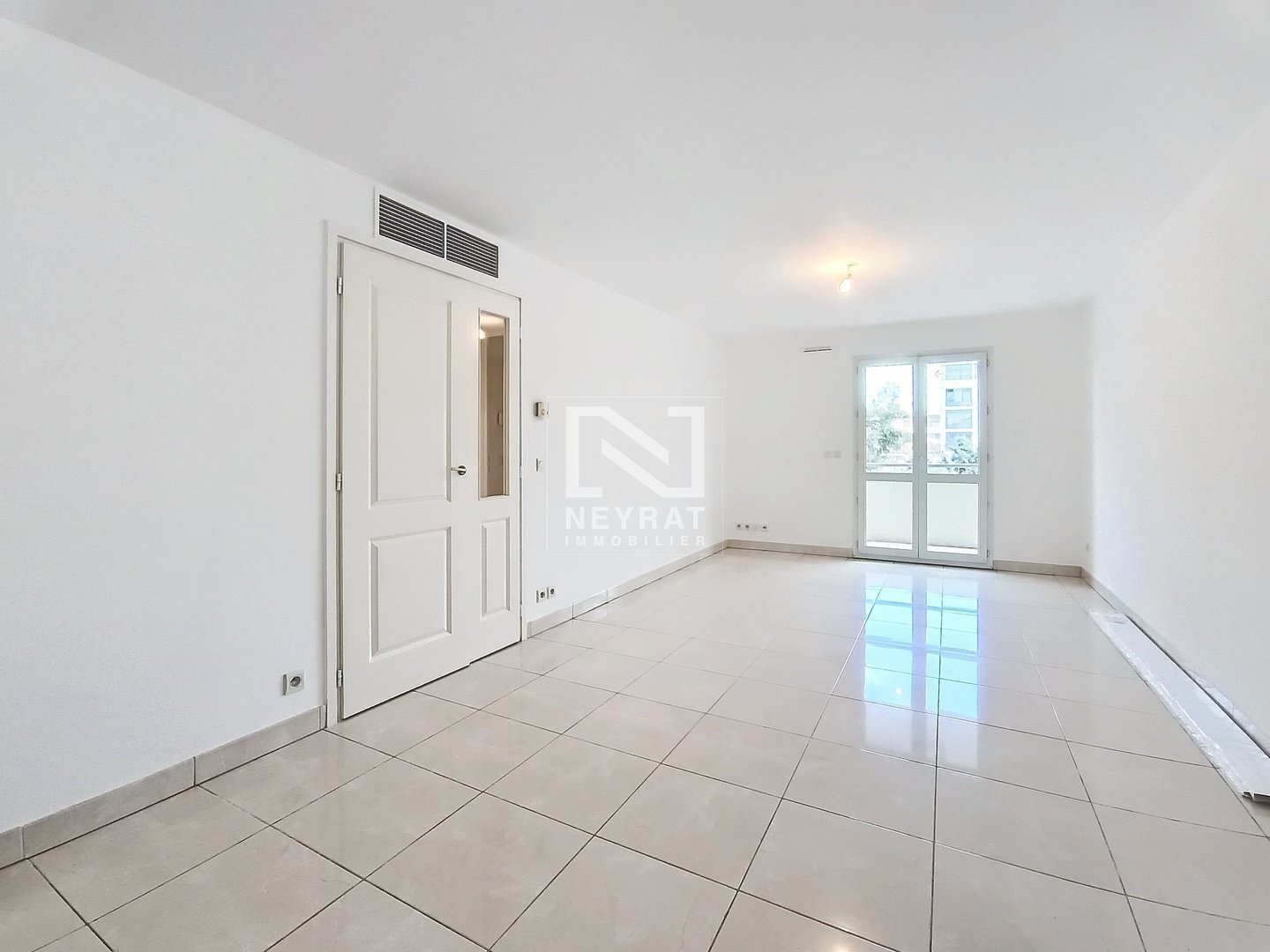 APPARTEMENT T2 A VENDRE - ST RAPHAEL - 43.55 m2 - 219000€