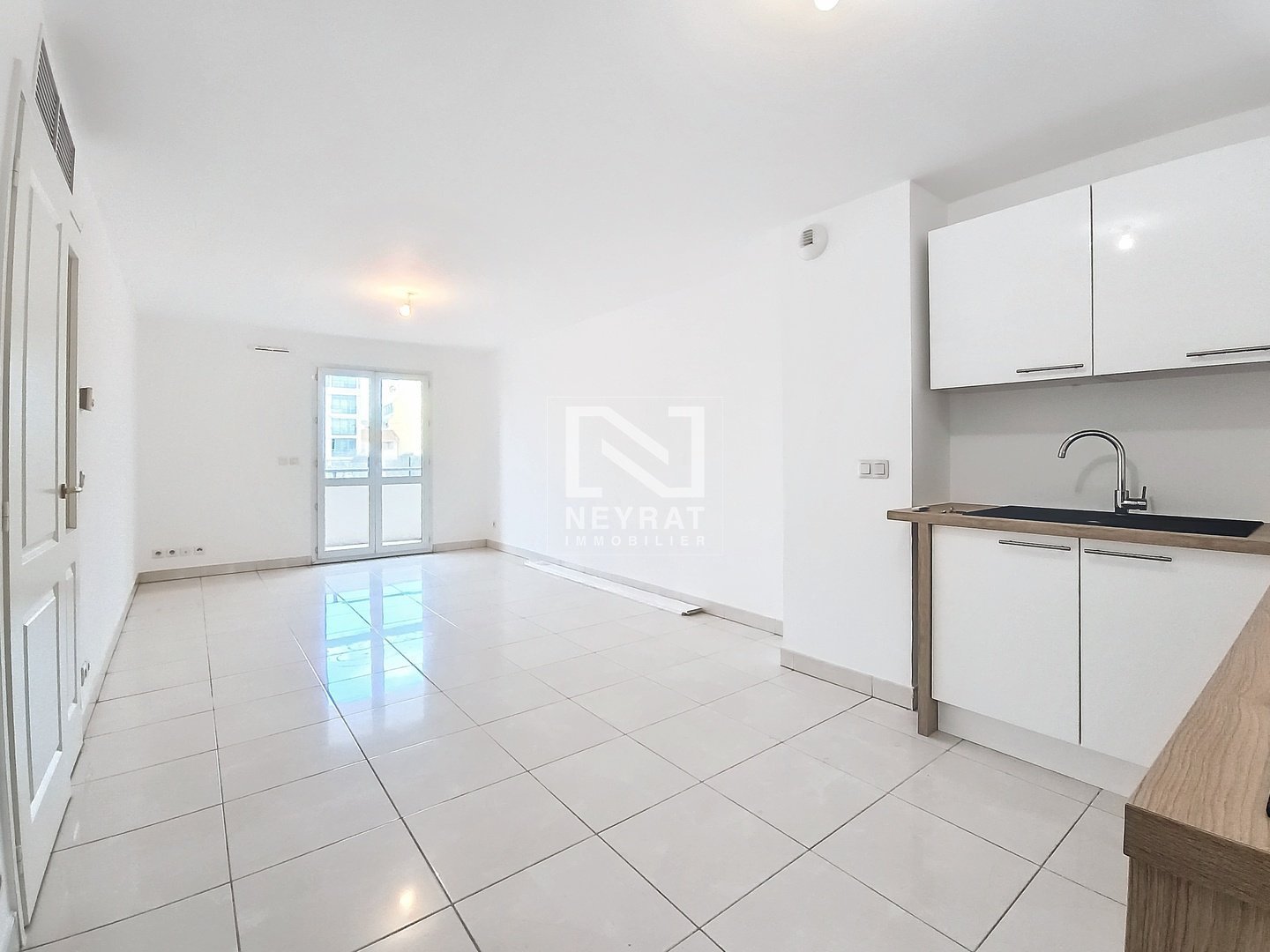 APPARTEMENT T2 A VENDRE - ST RAPHAEL - 43.55 m2 - 219000€