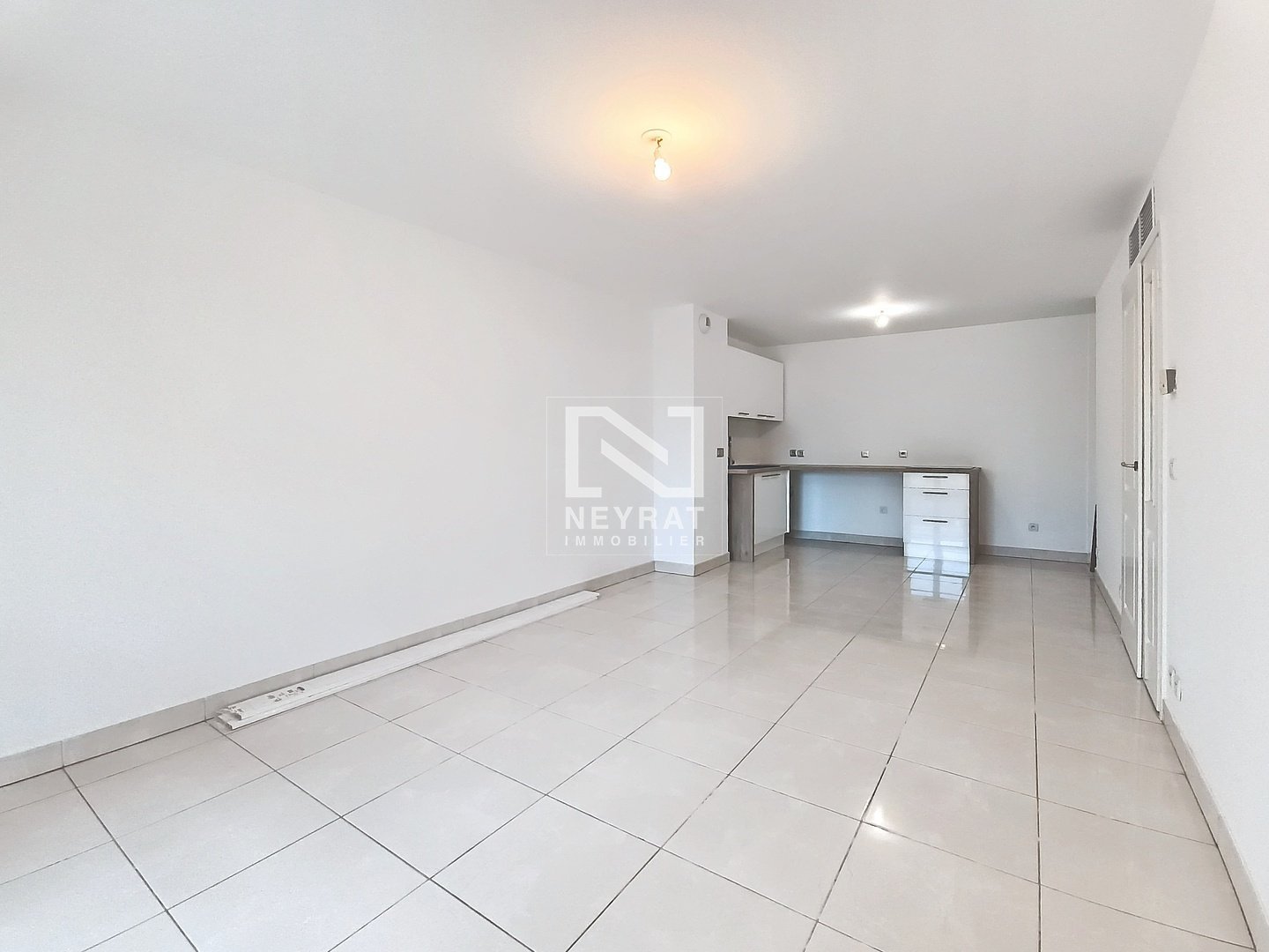 APPARTEMENT T2 A VENDRE - ST RAPHAEL - 43.55 m2 - 219000€
