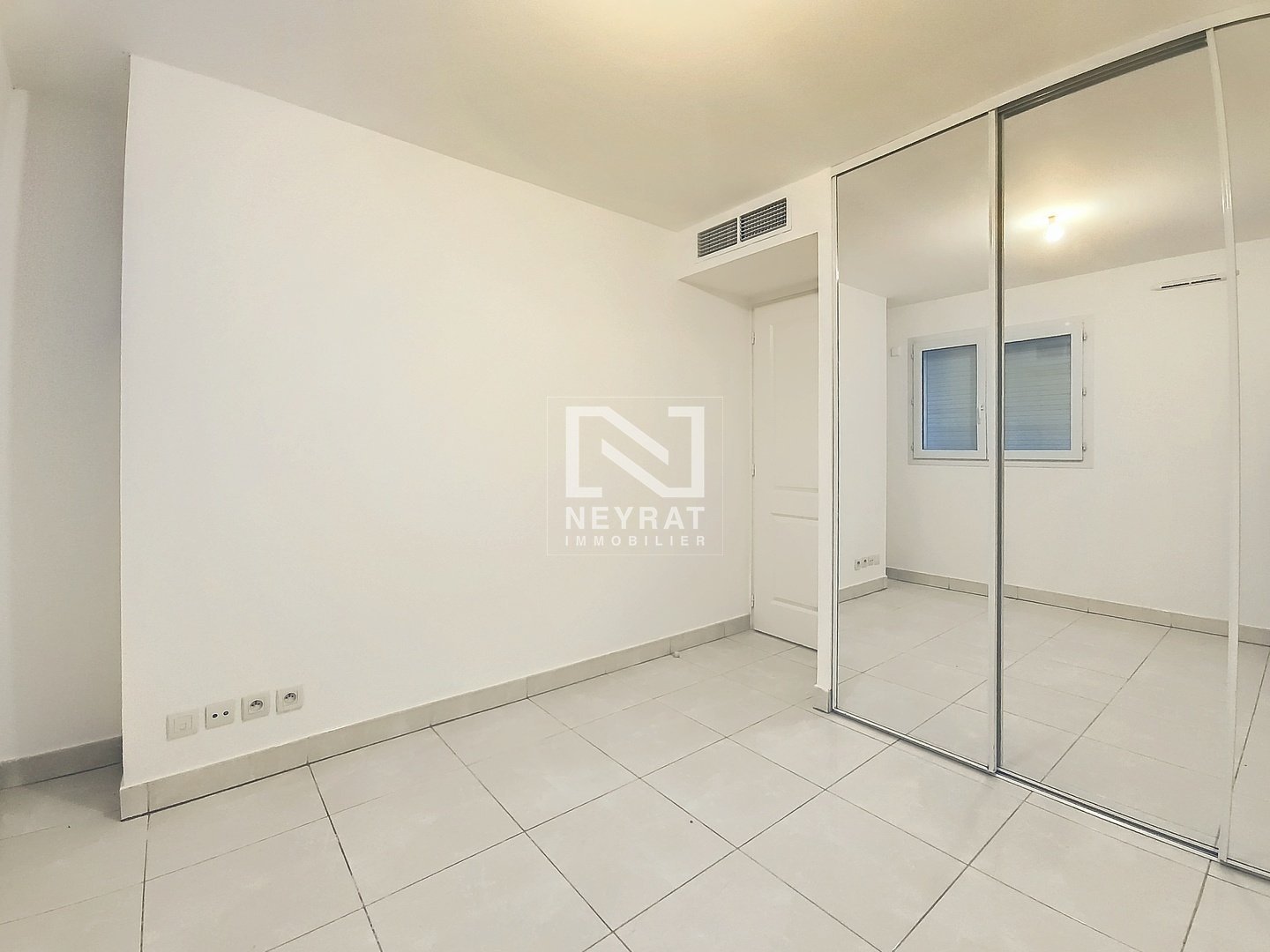 APPARTEMENT T2 A VENDRE - ST RAPHAEL - 43.55 m2 - 219000€