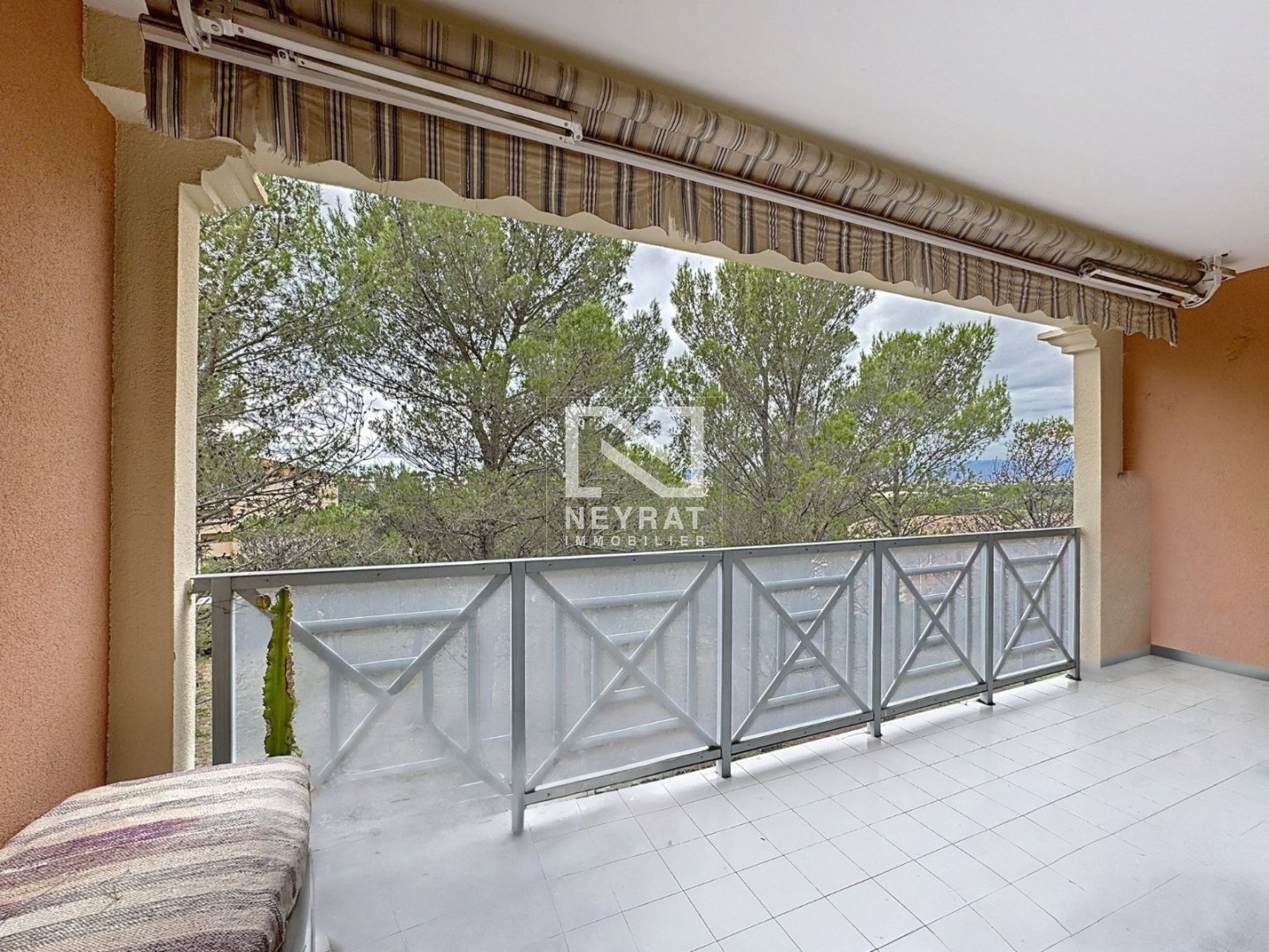 APPARTEMENT T2 A VENDRE - ST RAPHAEL - 39.4 m2 - 203000€