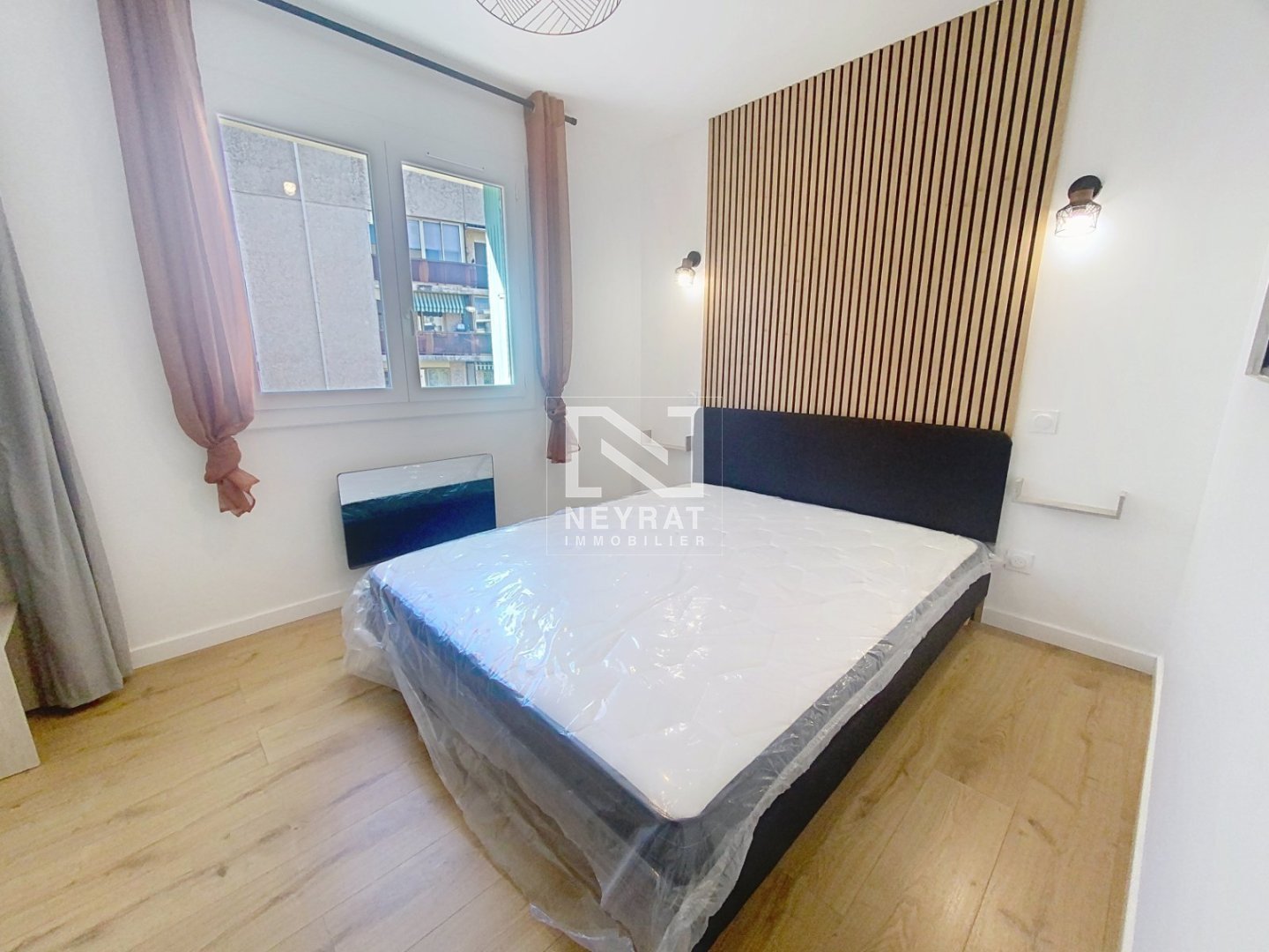 APPARTEMENT T2 A VENDRE - ST RAPHAEL - 48 m2 - 243200€