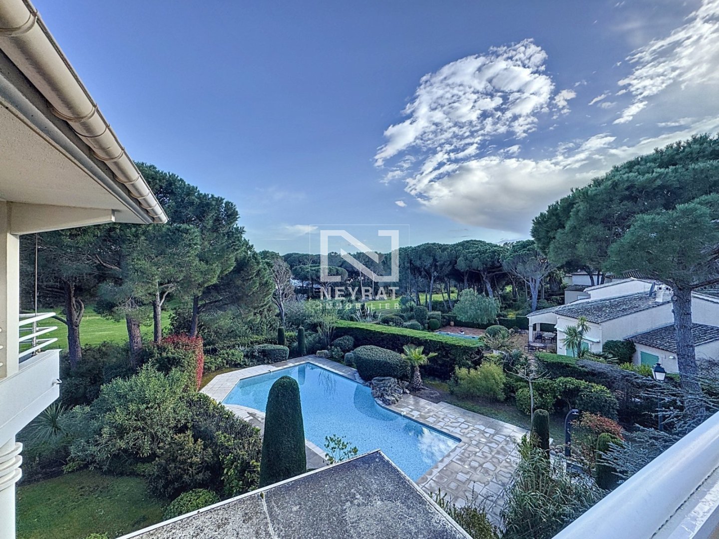 Saint Raphael bordure du golf