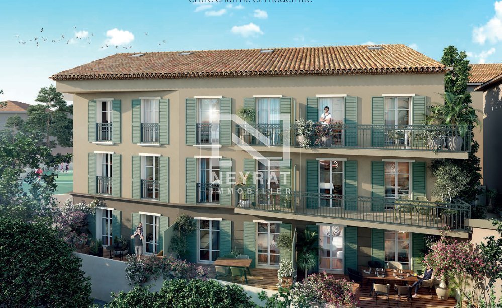 Appartement T2 de 40 m² au cœur de Saint-Tropez, place des Lices.