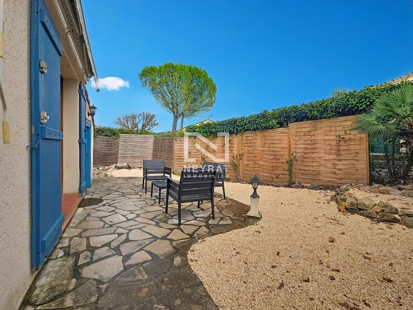 MAISON  MITOYENNE   REZ DE JARDIN A VENDRE - TOURRETTES - 37 m2 - 213�000�&euro;