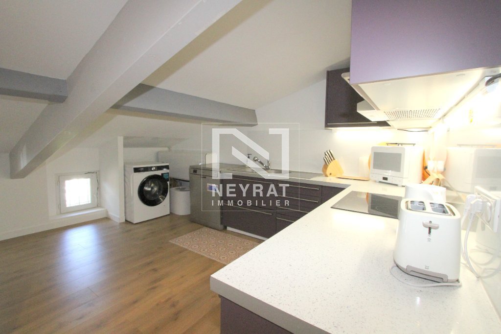 T3 meublé A LOUER - CALLIAN - 63 m2 - 983 &euro; charges comprises par mois