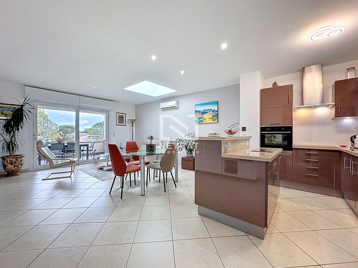 APPARTEMENT T3 A VENDRE - BOULOURIS - 74 m2 - 470000€