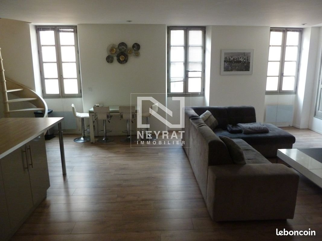 APPARTEMENT 3 PIECES CENTRE HISTORIQUE CALLIAN - CALLIAN CENTRE VILLAGE - 89 m2 - 249800€