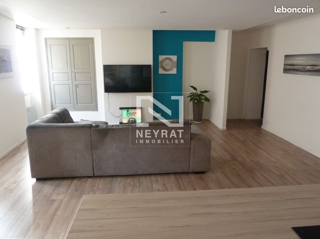 APPARTEMENT 3 PIECES CENTRE HISTORIQUE CALLIAN - CALLIAN CENTRE VILLAGE - 89 m2 - 249800€