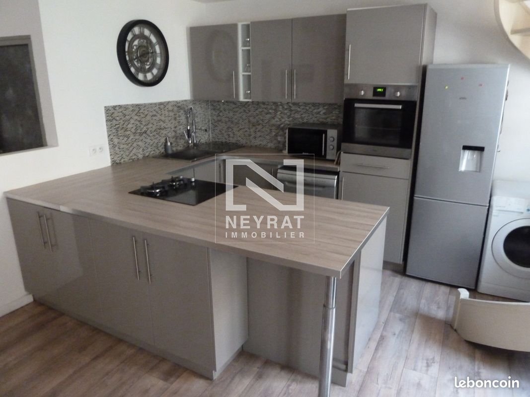 APPARTEMENT 3 PIECES CENTRE HISTORIQUE CALLIAN - CALLIAN CENTRE VILLAGE - 89 m2 - 249800€