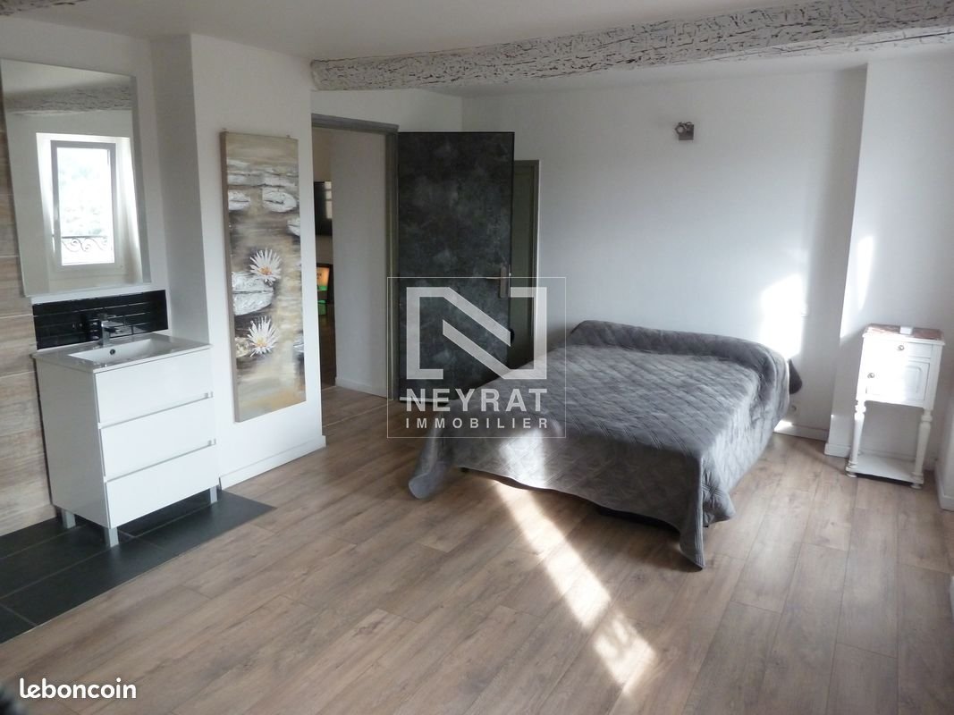 APPARTEMENT 3 PIECES CENTRE HISTORIQUE CALLIAN - CALLIAN CENTRE VILLAGE - 89 m2 - 249800€