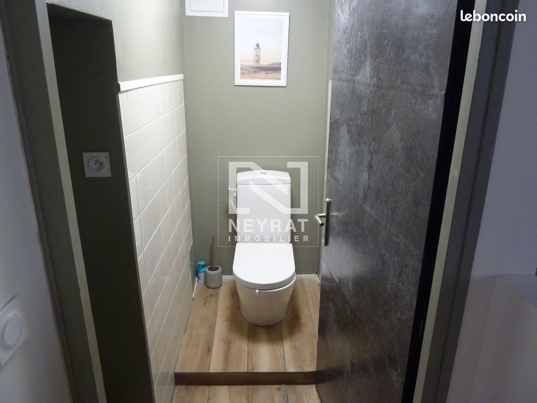 APPARTEMENT 3 PIECES CENTRE HISTORIQUE CALLIAN - CALLIAN CENTRE VILLAGE - 89 m2 - 249800€