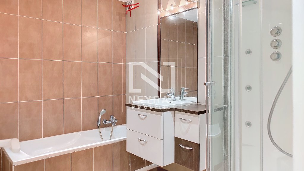 NEYRAT IMMOBILIER APPARTEMENT 3 PIECES