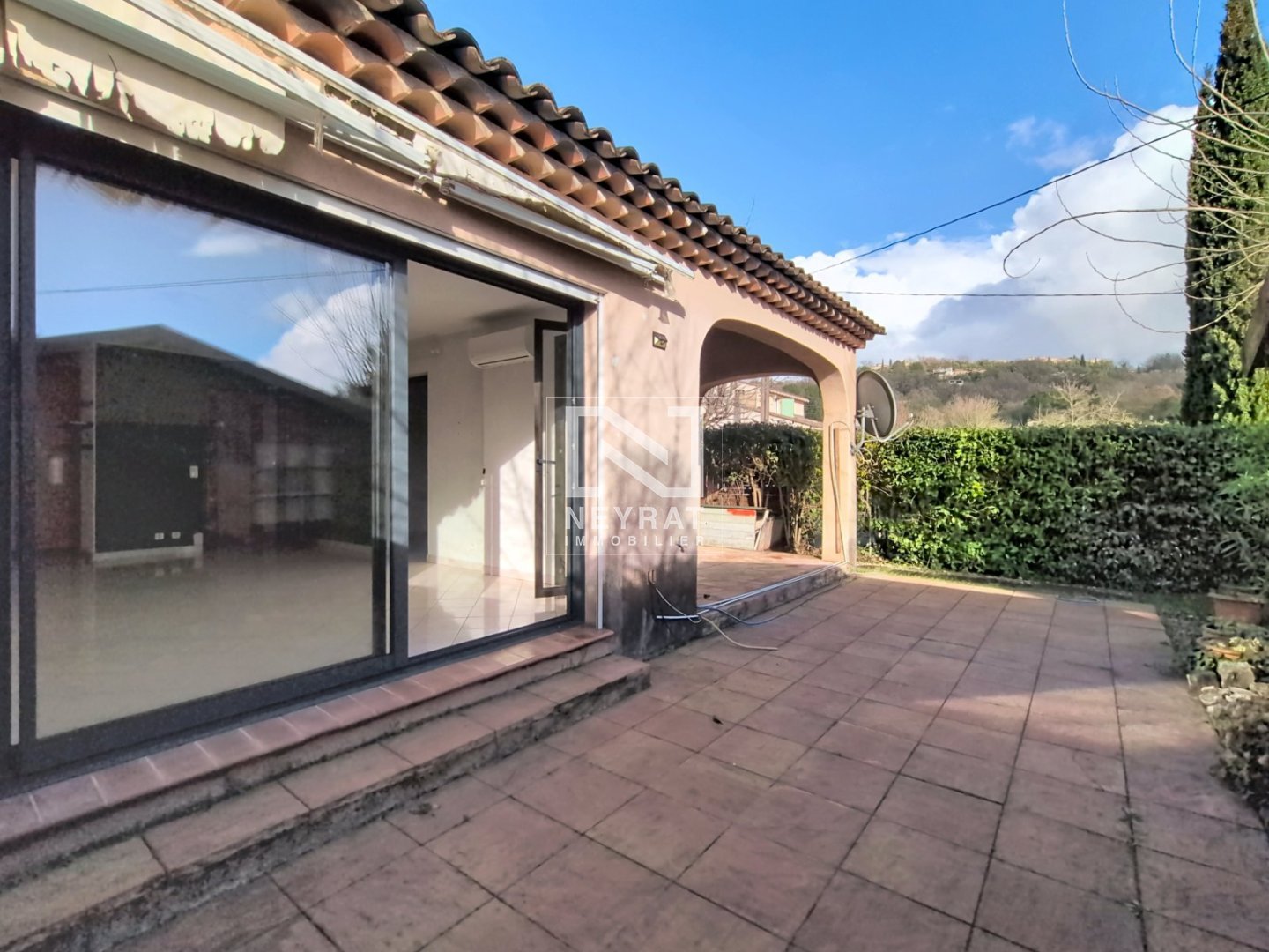 Appartement avec jardin A VENDRE - CALLIAN - 75 m2 - 295�000�&euro;