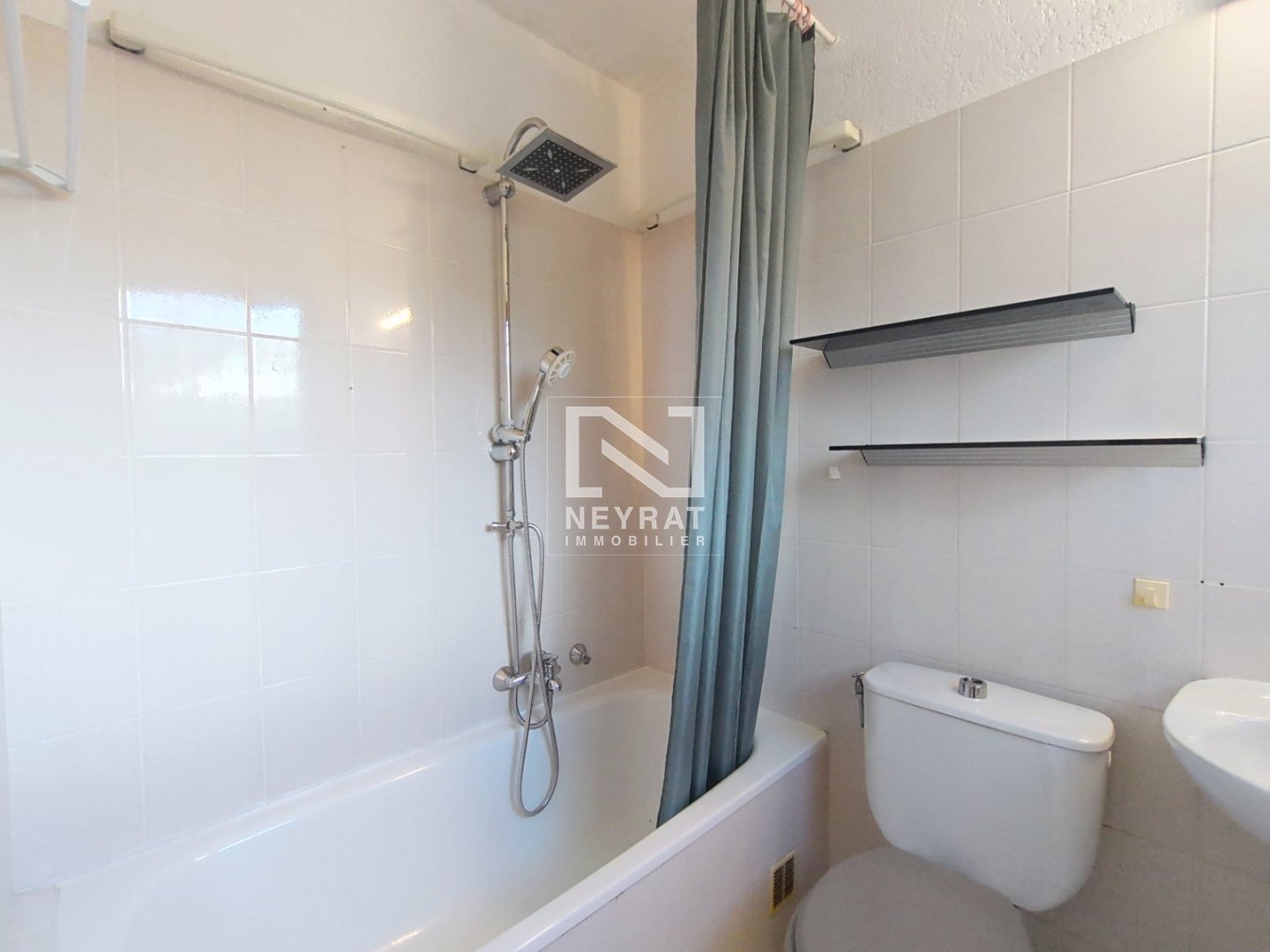 Appartement avec jardin A VENDRE - CALLIAN - 75 m2 - 295�000�&euro;