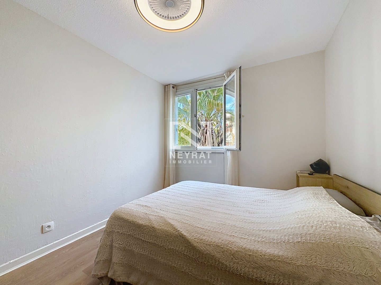 APPARTEMENT T3 - FREJUS - 57.5 m2 - VENDU