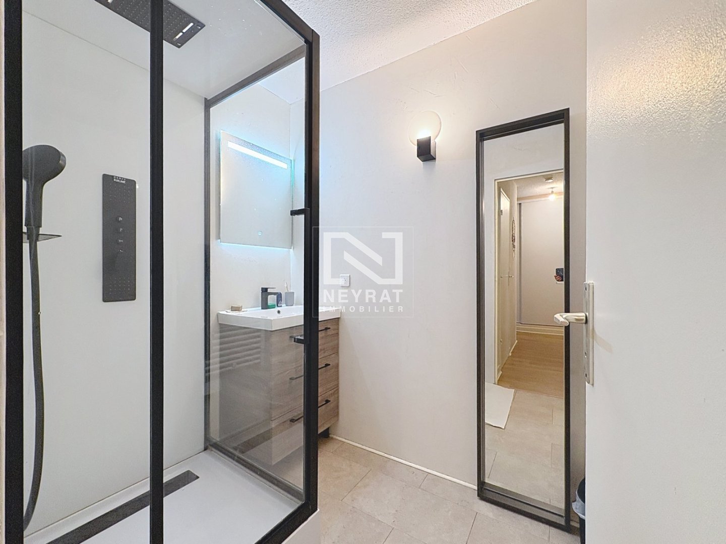 APPARTEMENT T3 - FREJUS - 57.5 m2 - VENDU