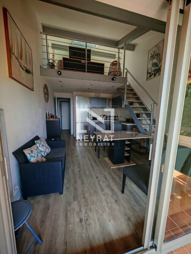 appartement A VENDRE - LES ISSAMBRES la gaillarde - 40 m2 - 270000€