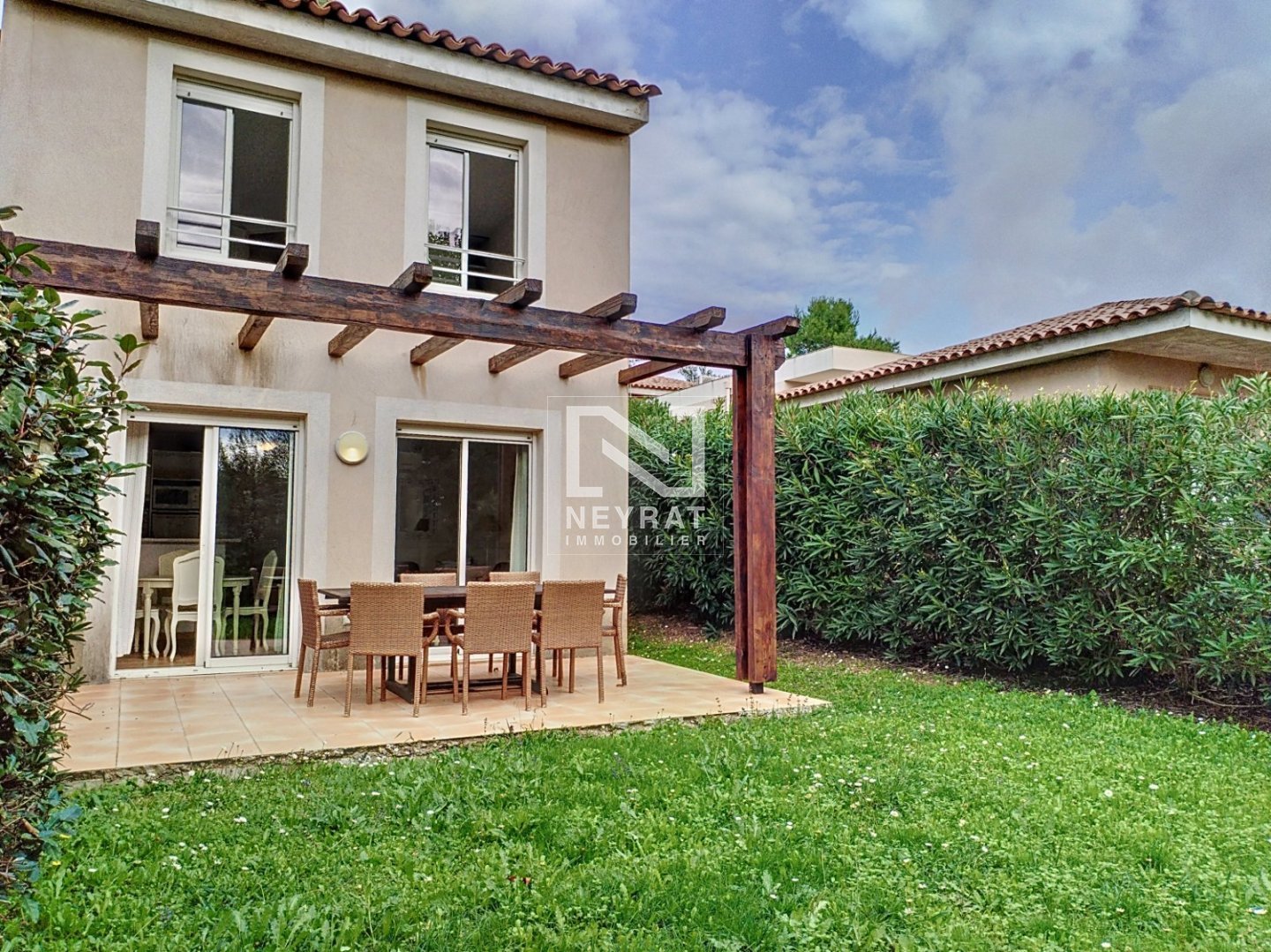 Montauroux - Duplex avec jardin dans une petite rsidence rcente.