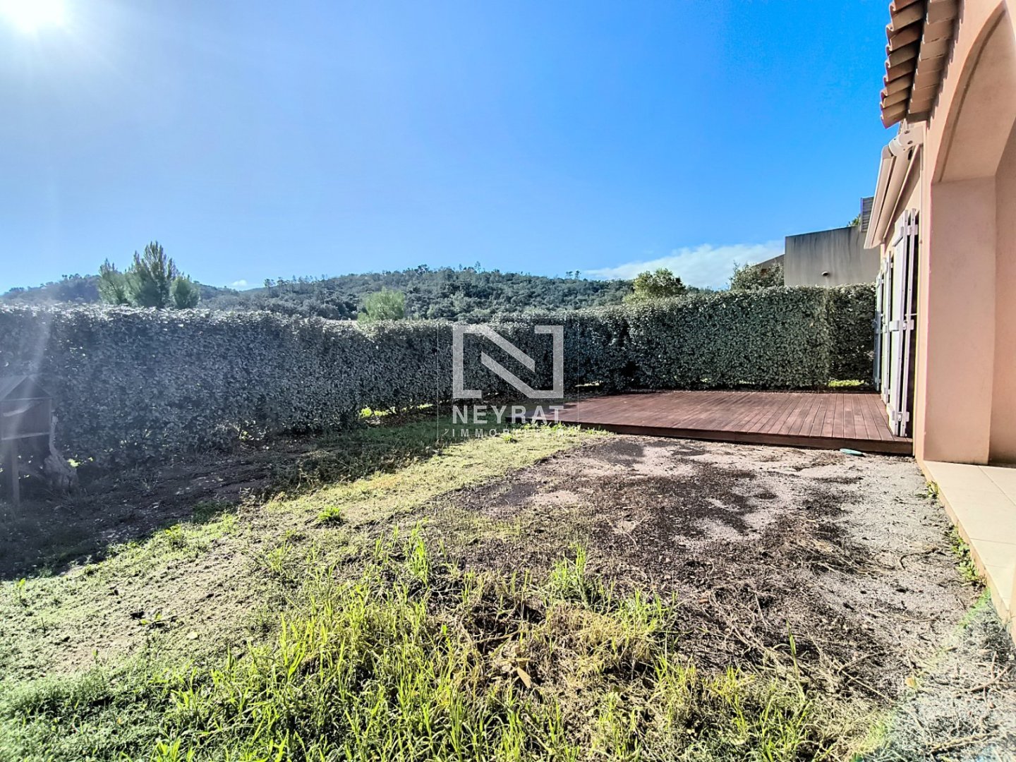 Un appartement type 3 en RDJ - ROQUEBRUNE SUR ARGENS Sainte Candie - 78.19 m2 - 320 000 €