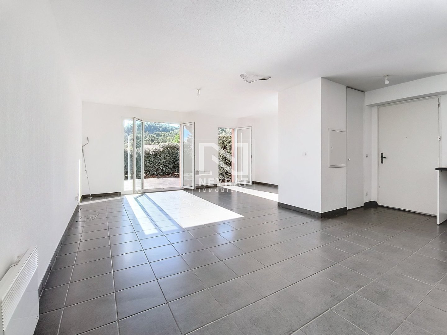 Un appartement type 3 en RDJ - ROQUEBRUNE SUR ARGENS Sainte Candie - 78.19 m2 - 320 000 €