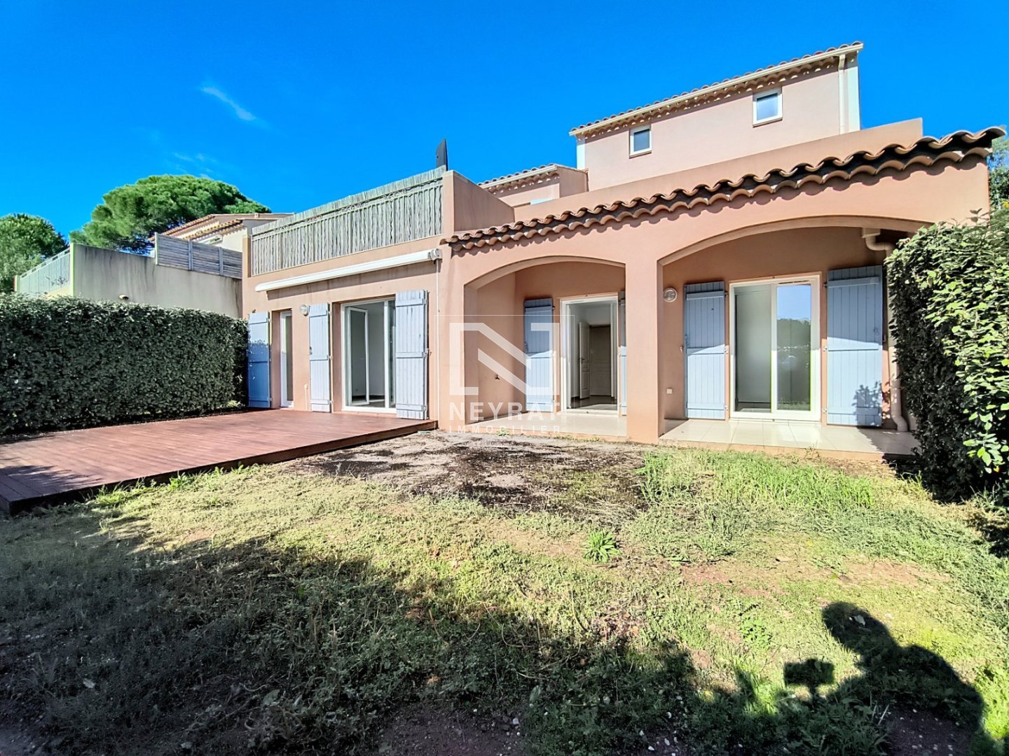 Un appartement type 3 en RDJ - ROQUEBRUNE SUR ARGENS Sainte Candie - 78.19 m2 - VENDU