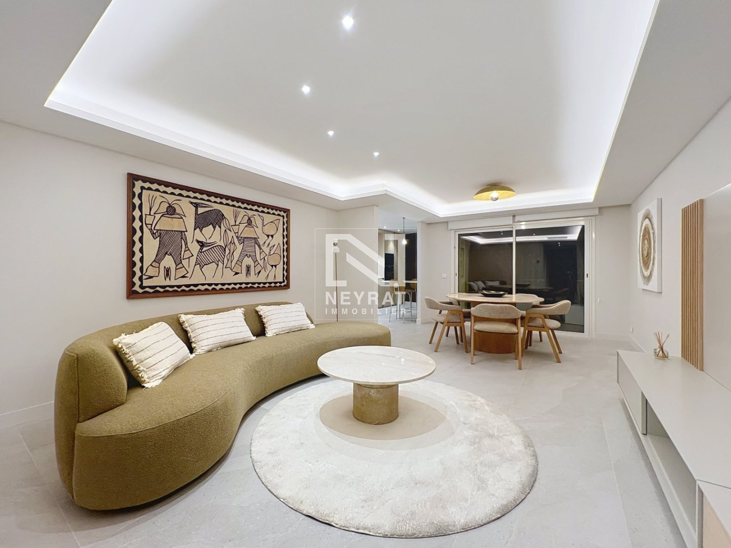 SAINT RAPHAEL TRIANGLE D OR