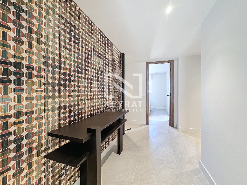 SAINT RAPHAEL TRIANGLE D OR