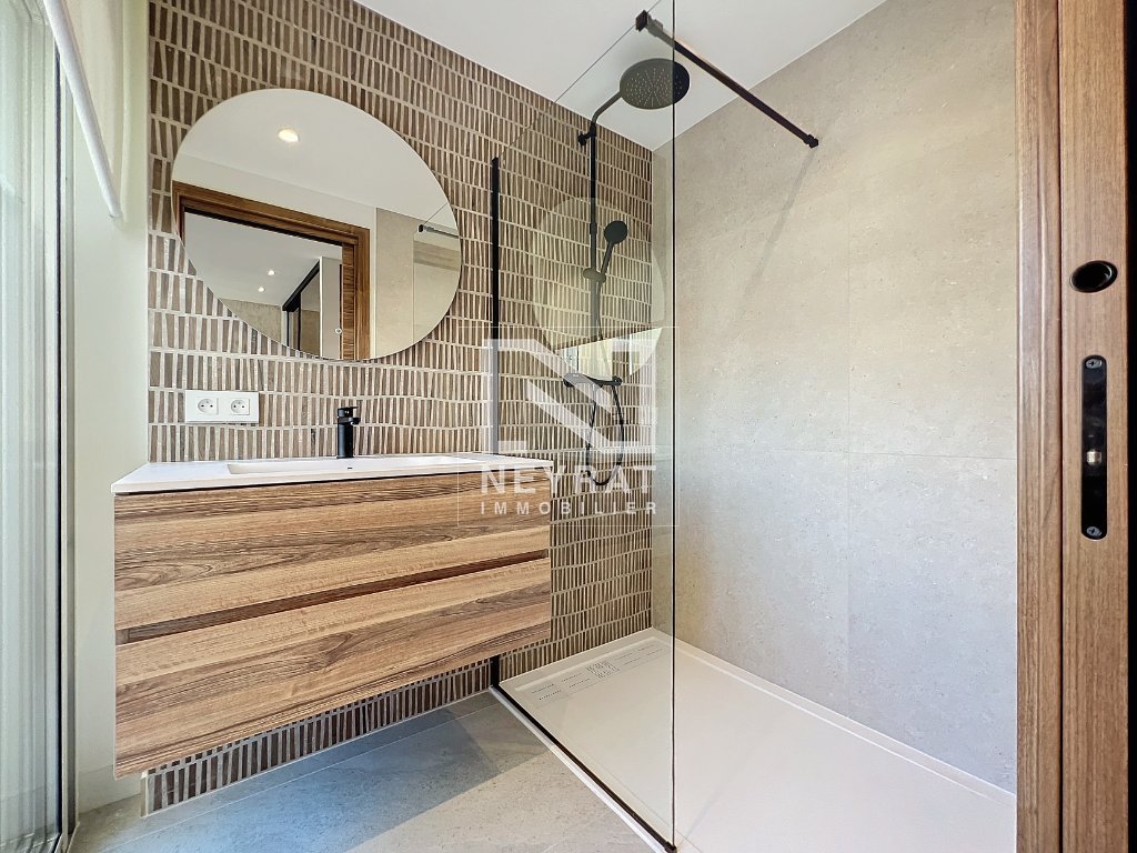 SAINT RAPHAEL TRIANGLE D OR