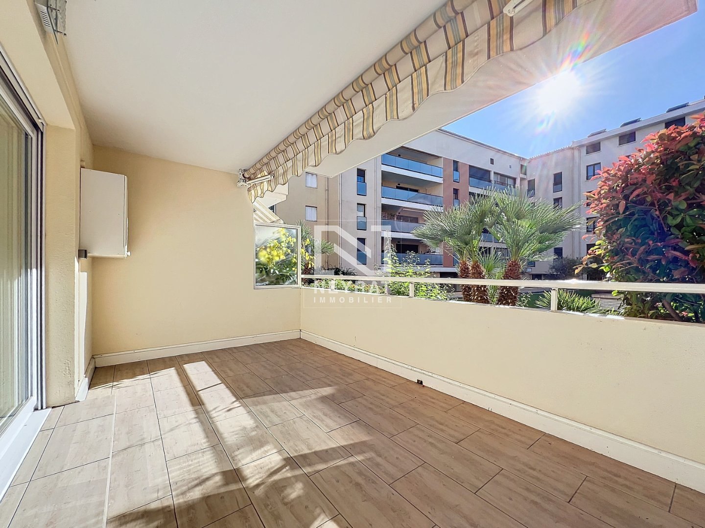 APPARTEMENT T3 - ST RAPHAEL LES ISCLES - 69.01 m2 - 399000€