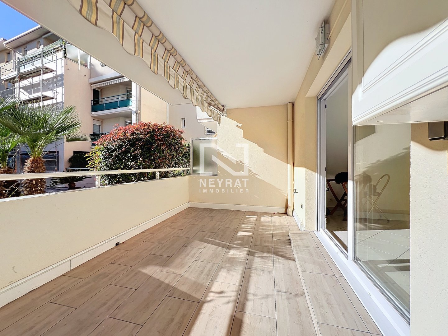 APPARTEMENT T3 - ST RAPHAEL LES ISCLES - 69.01 m2 - 399000€