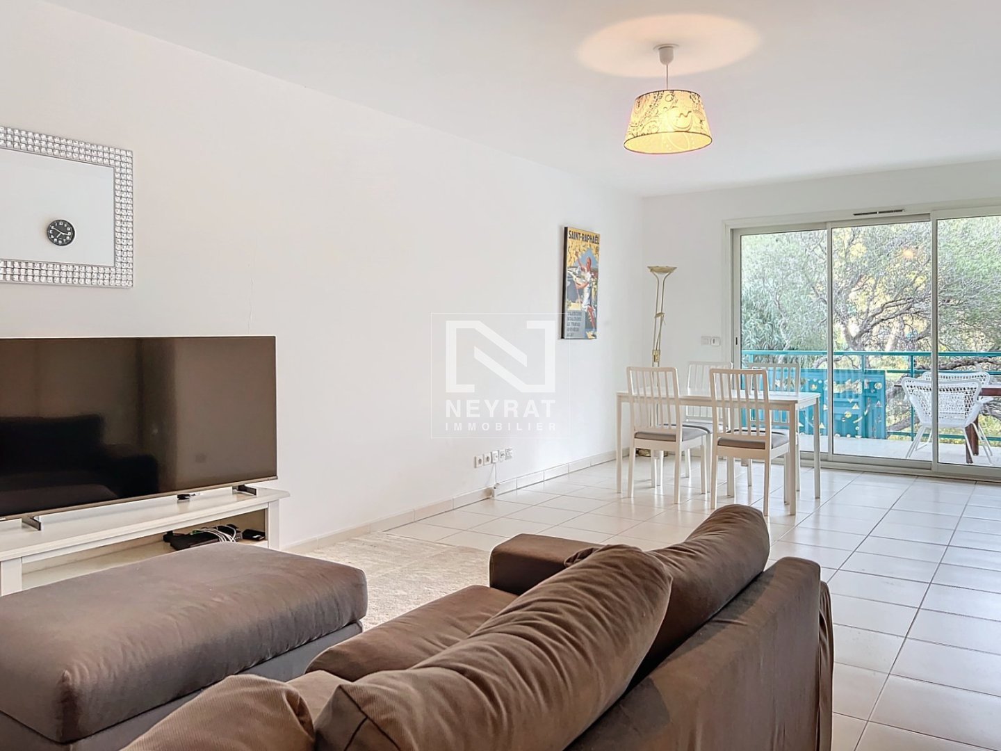 APPARTEMENT T3 - ST RAPHAEL - 74.62 m2 - 489000€