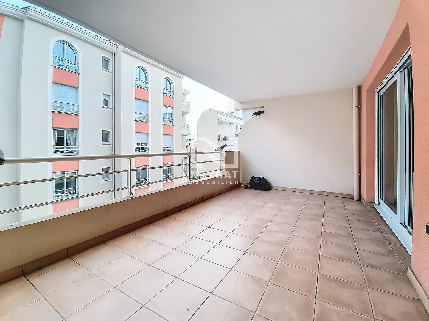 APPARTEMENT T3 - ST RAPHAEL - 71.76 m2 - VENDU