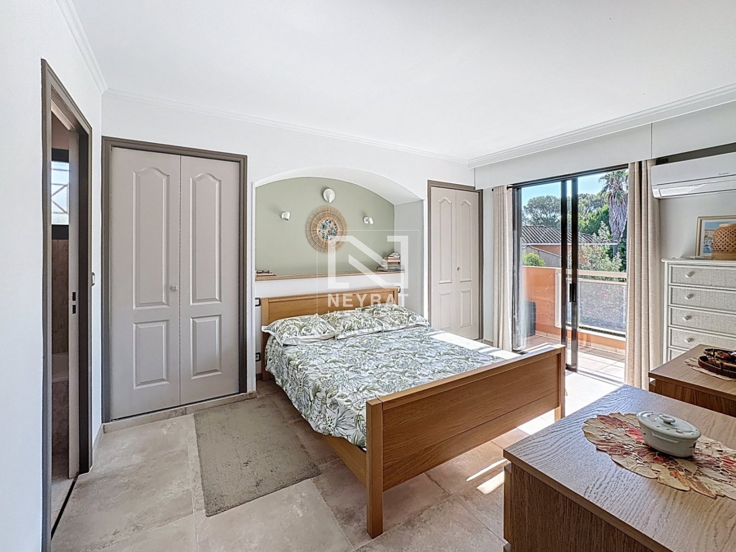 APPARTEMENT T3 A VENDRE - ST RAPHAEL - 94 m2 - 710000€