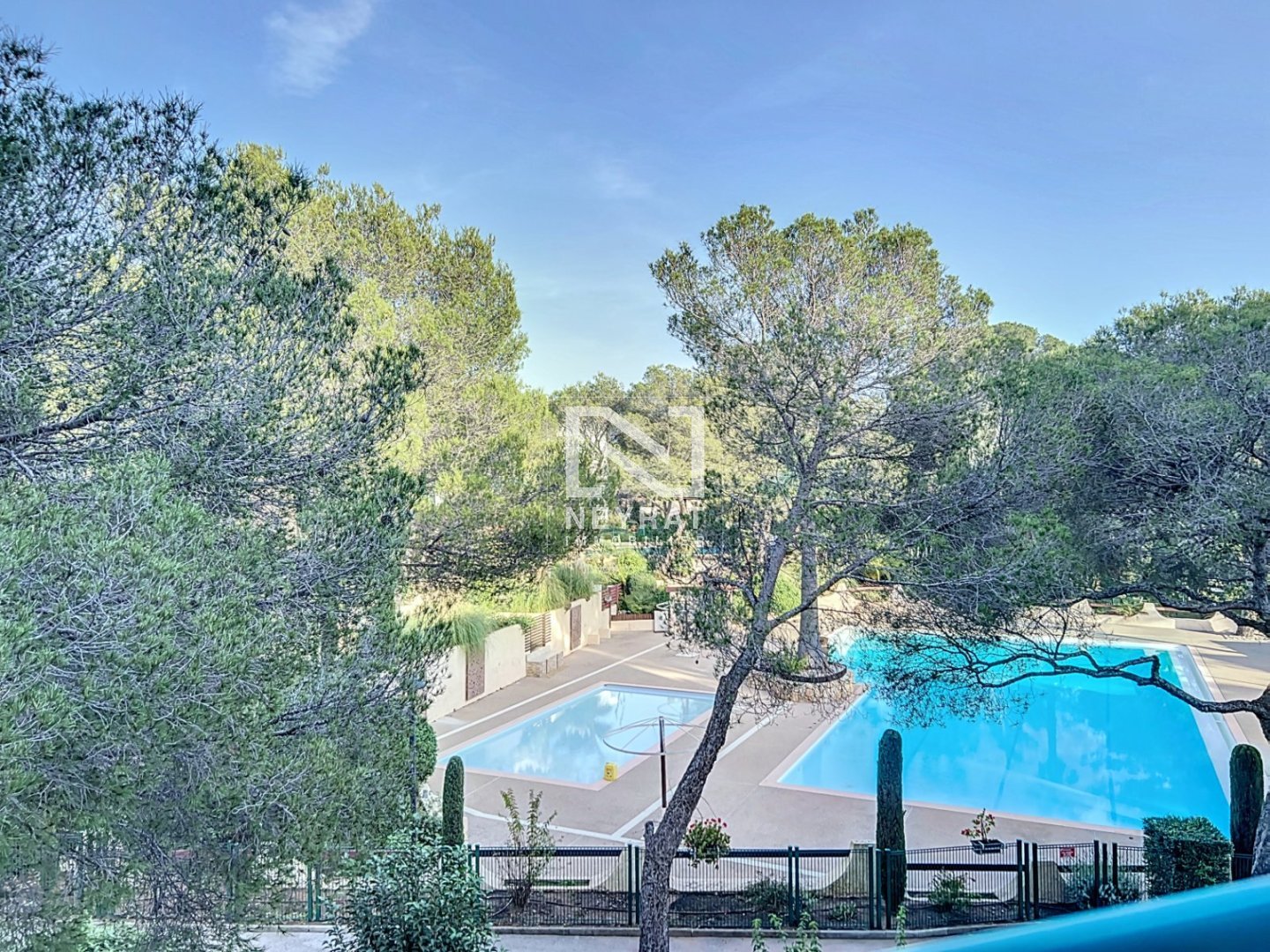 APPARTEMENT T3 AVEC GARAGE A VENDRE - ST RAPHAEL - 74.62 m2 - 495000€