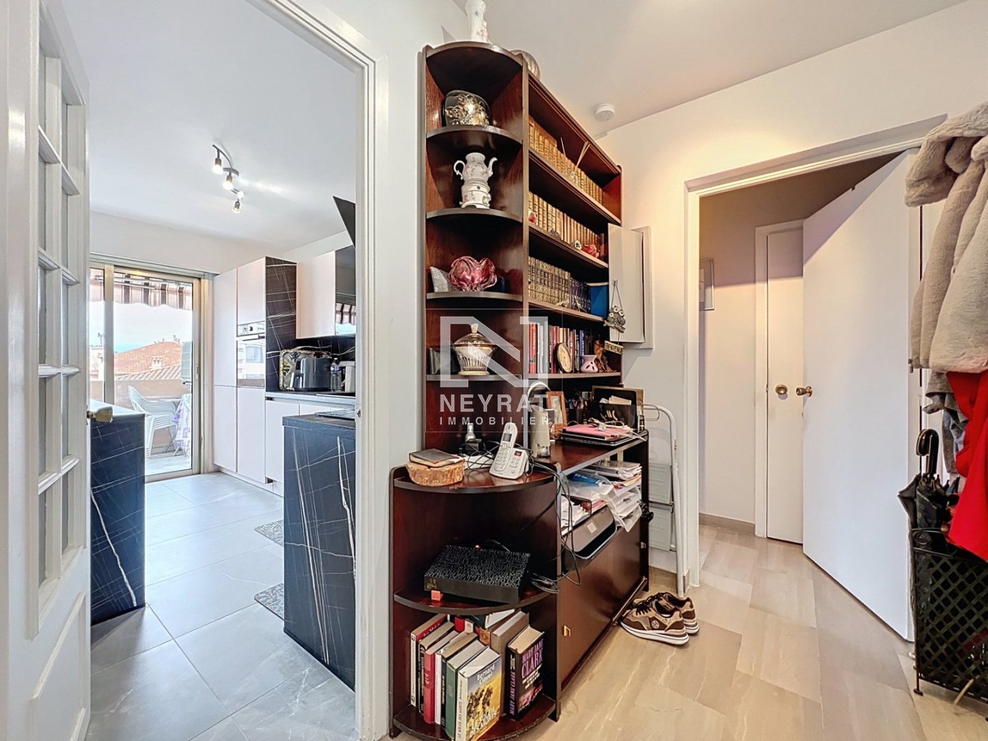 APPARTEMENT T3 A VENDRE - ST RAPHAEL - 71.21 m2 - 422�000�&euro;