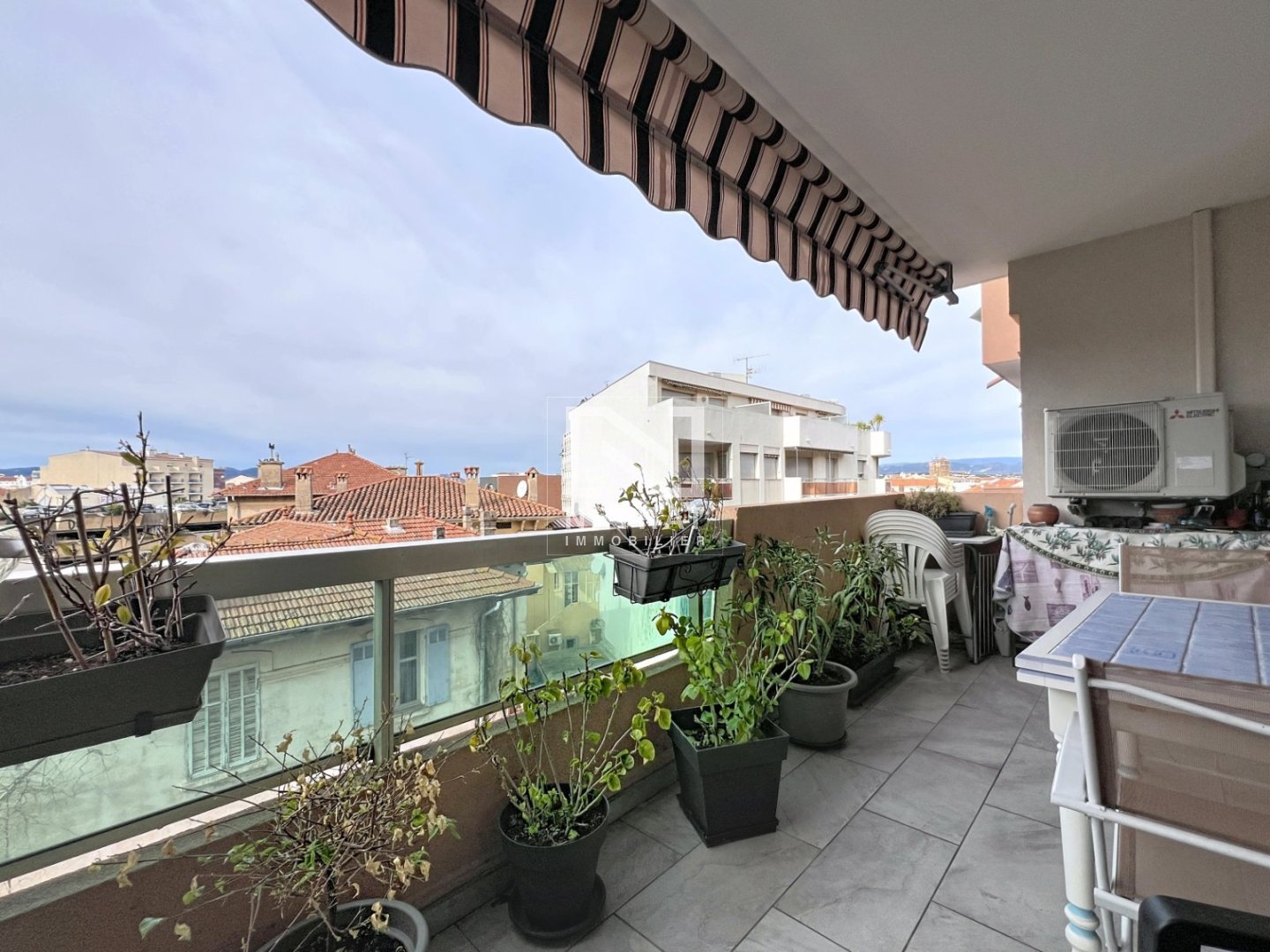 APPARTEMENT T3 A VENDRE - ST RAPHAEL - 71.21 m2 - 422�000�&euro;